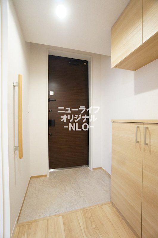 玄関　上下に分かれたシューズボックス付♪