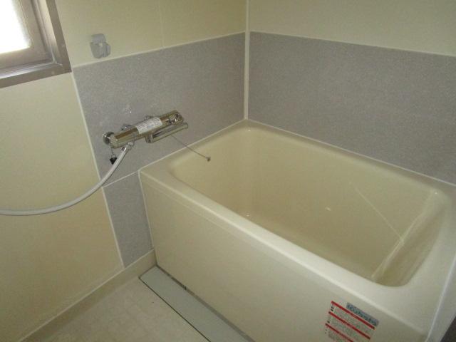 バス・シャワールーム　風呂