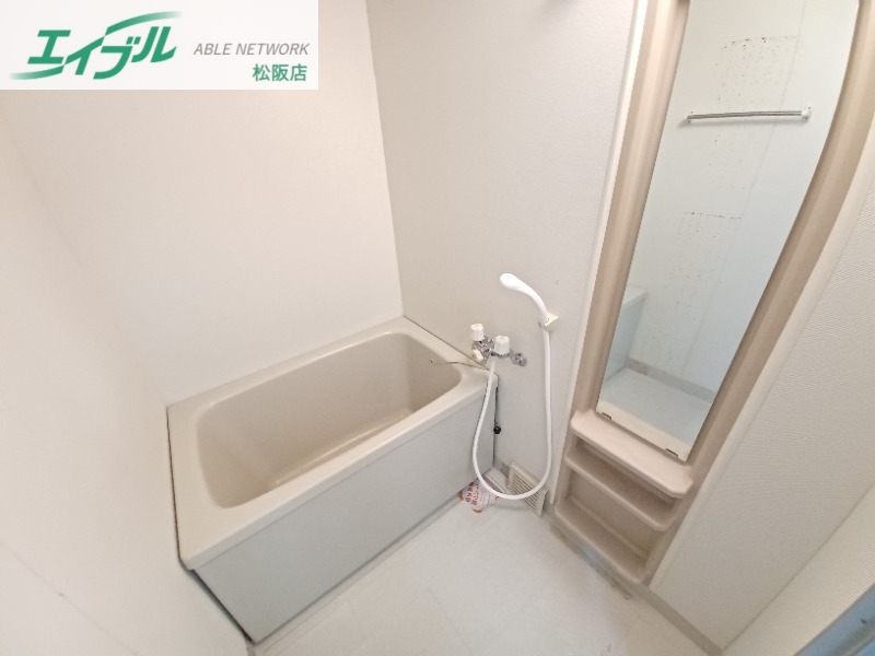 バス・シャワールーム　反転タイプ参考写真