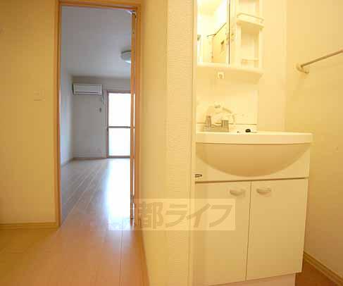 洗面設備　シャンプードレッサー付き・