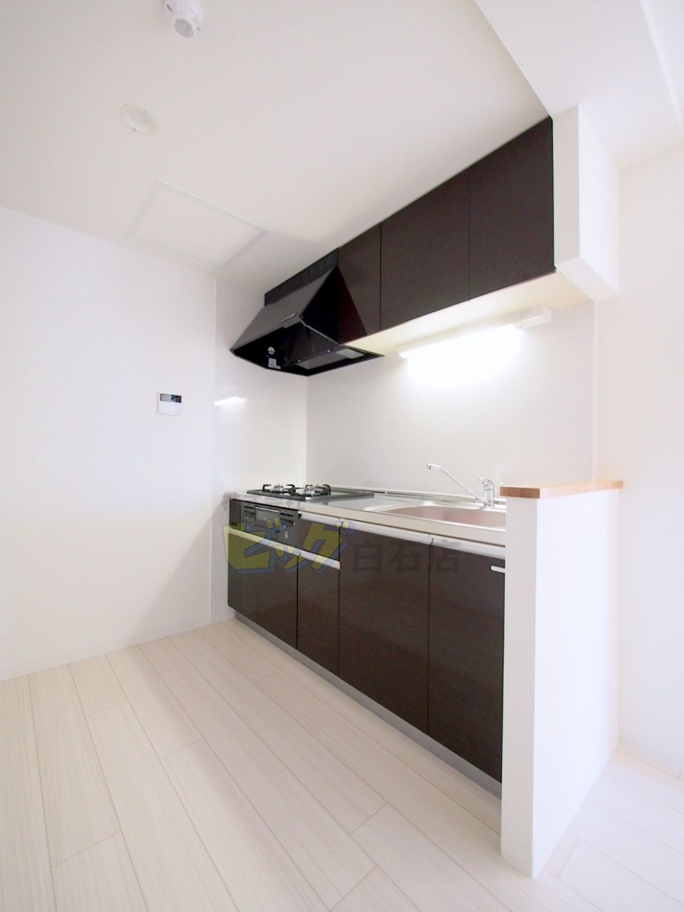 キッチン　人気の独立式システムキッチンです♪