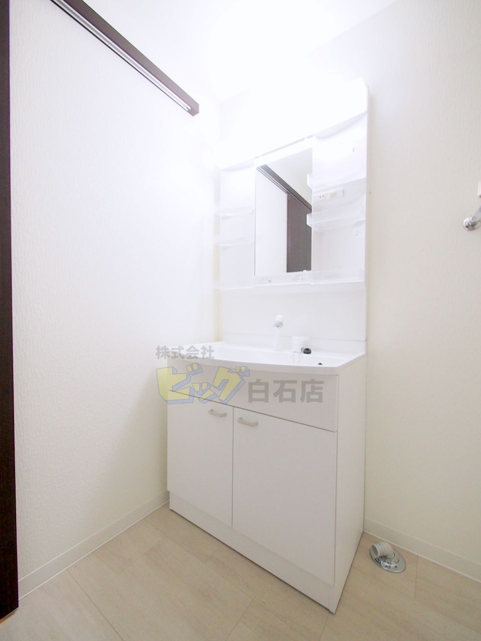 洗面設備　シャンプードレッサー完備しています♪