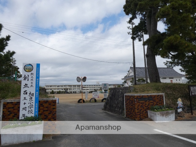 レンタルビデオ　ＴＳＵＴＡＹＡ相良店（レンタルビデオ）まで3300m
