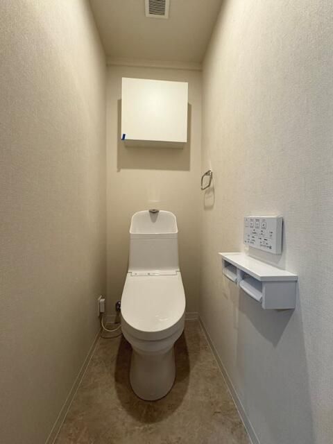 トイレ　ゆったりとした空間のトイレです