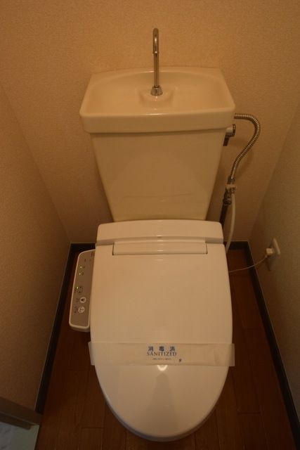 トイレ　ゥォシュレット♪