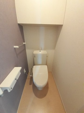 トイレ　ゆったりとした空間のトイレです