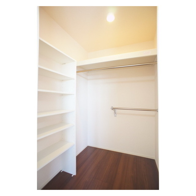 収納　多彩な収納スペースも魅力です