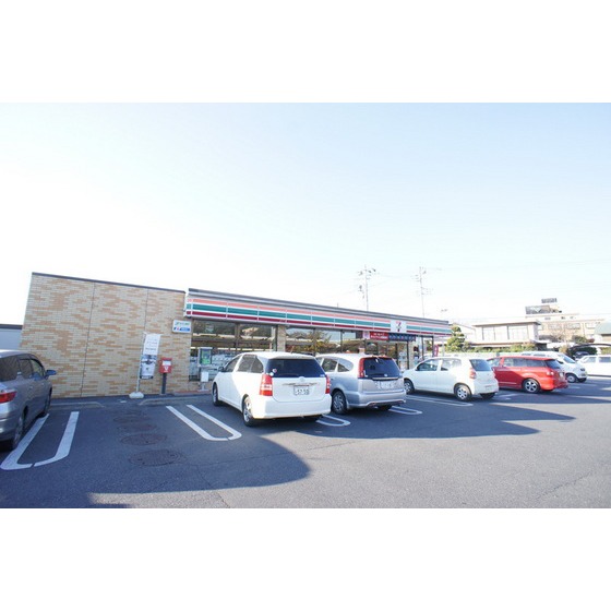 コンビニ　セブンイレブン水戸大塚町店（コンビニ）まで731m