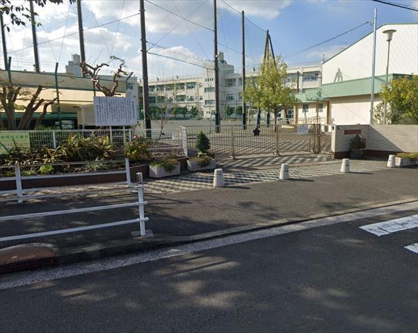 小学校　横浜市立西本郷小学校（小学校）まで476m