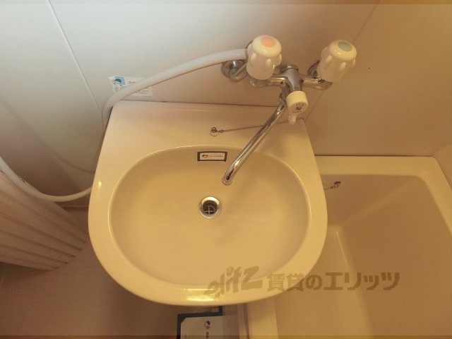 トイレ　洗面台