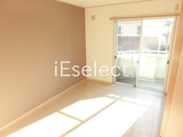 居室・リビング　日当たり良好の物件です！