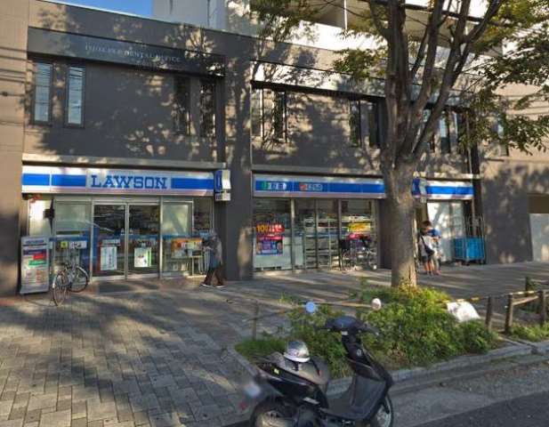 コンビニ　ローソン（コンビニ）まで445m