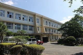 中学校　宮崎市立大宮中学校（中学校）まで981m