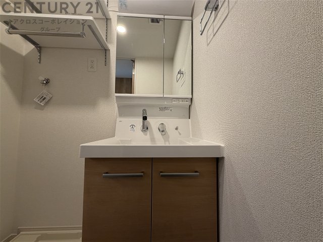 洗面設備　コンパクトで使いやすい洗面所