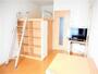 居室・リビング　ハイベッドタイプのお部屋です