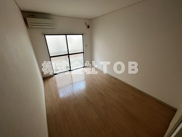 居室・リビング　※同物件別号室参考写真※