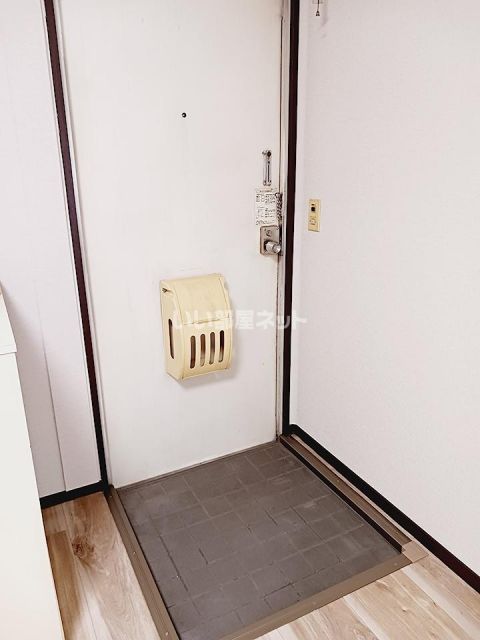 パナハイツ中央三谷120の玄関写真
