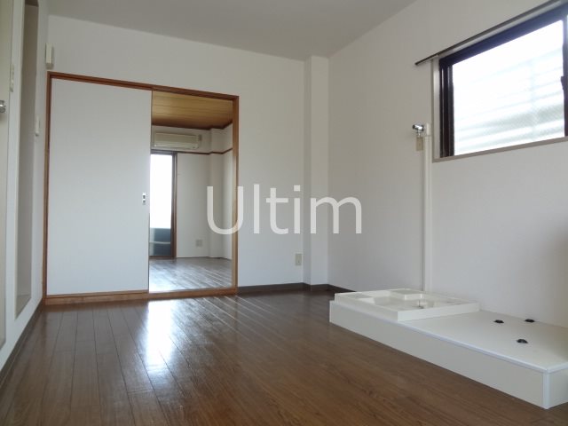 居室・リビング　別部屋のお写真です。ご参考までに！