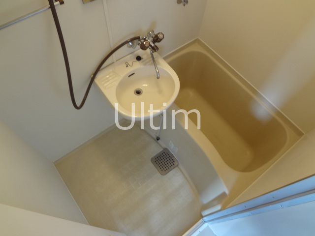 バス・シャワールーム　別部屋のお写真です。ご参考までに！