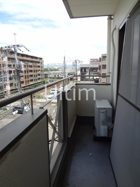 バルコニー　別部屋のお写真です。ご参考までに！