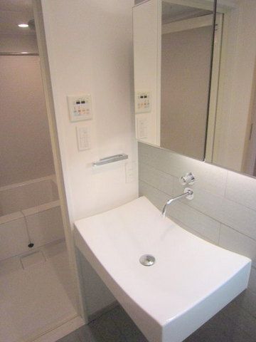 洗面設備　独立洗面台