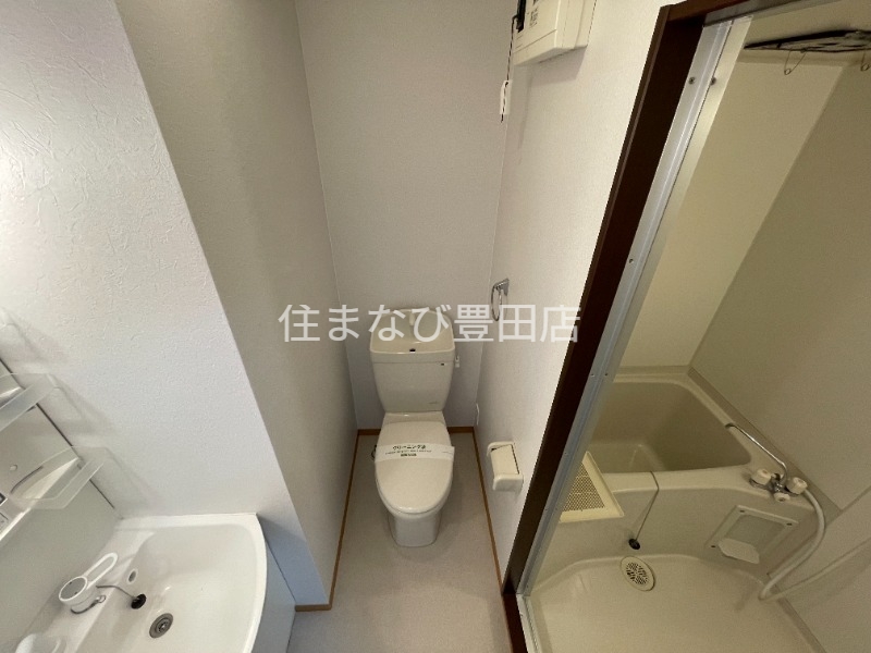 トイレ　別部屋写真