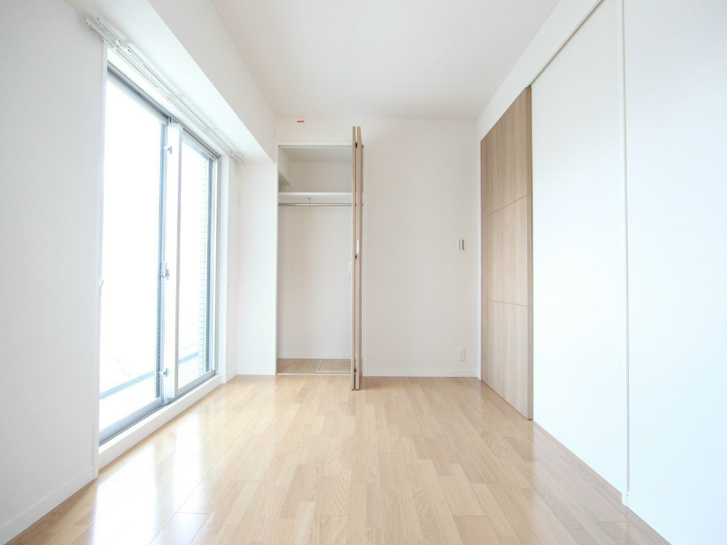 収納　洋室6帖　クローゼット付（収納充実してます）窓付（換気良好）