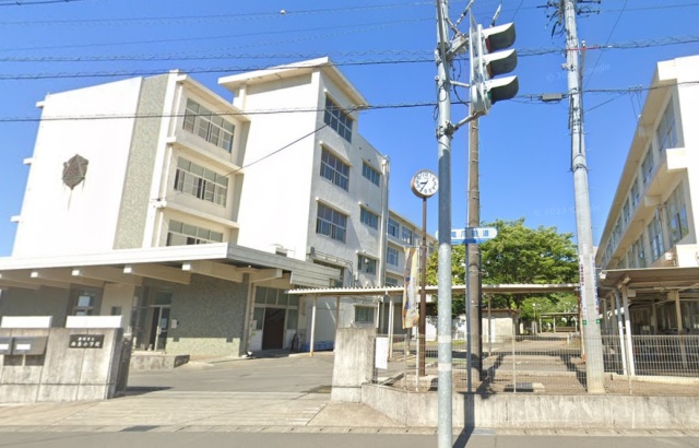 小学校　静岡市立西奈小学校（小学校）まで1579m