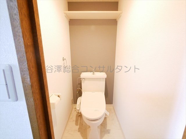 トイレ　温水洗浄便座