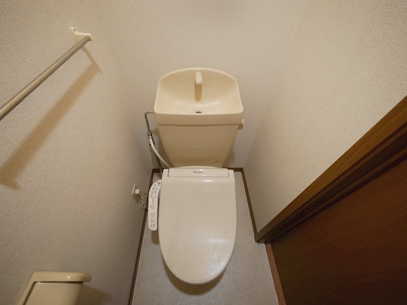 トイレ　ウォシュレット