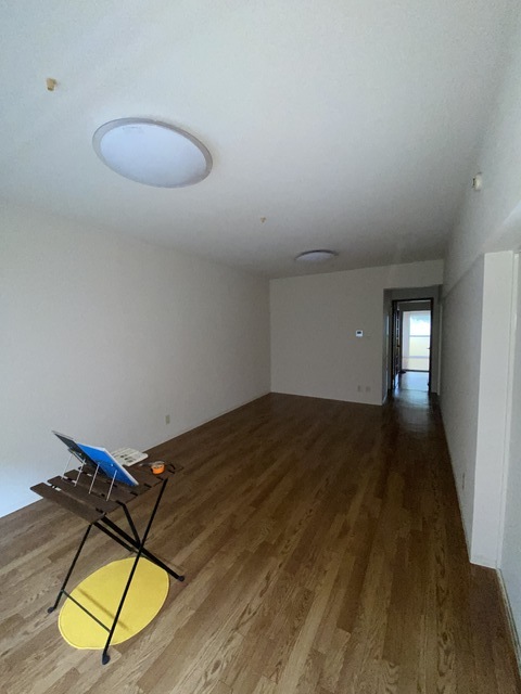 居室・リビング　広々としたリビング。配置自由自在。