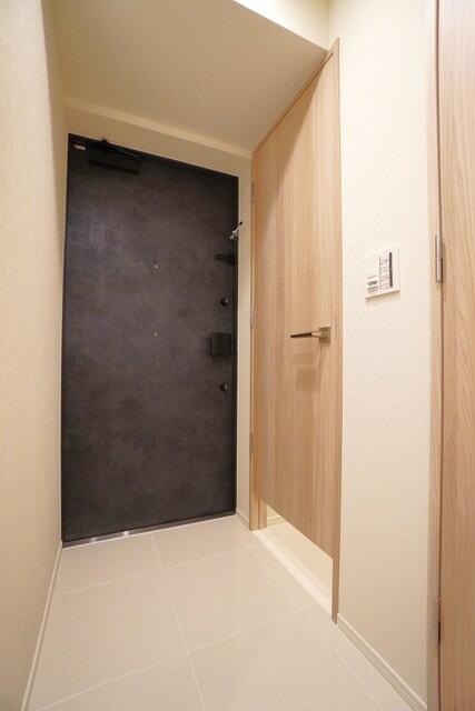 玄関　※写真は同タイプ住戸です。