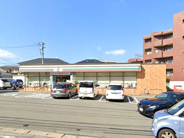 コンビニ　セブンイレブン 福岡高宮西店（コンビニ）まで758m