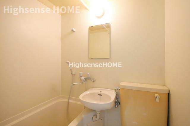 バス・シャワールーム　ゆったり過ごせるお風呂です