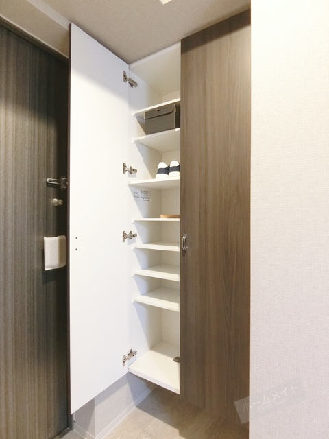 収納　ウォークインクローゼット