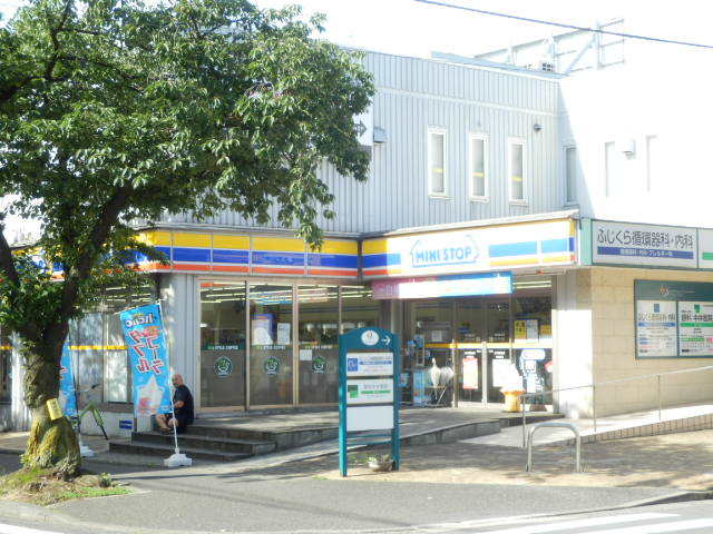 コンビニ　ミニストップたまプラーザ店（コンビニ）まで329m