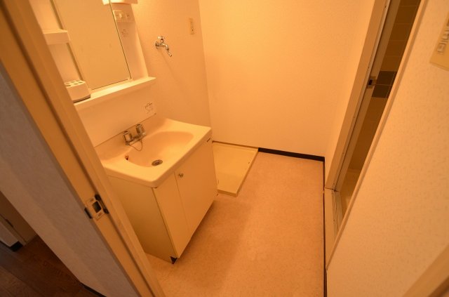 洗面設備　洗髪洗面化粧台付き♪