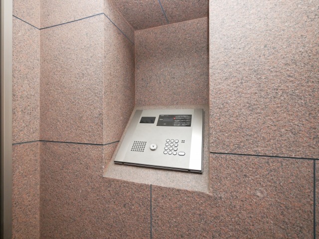 エントランス　オートロック完備！