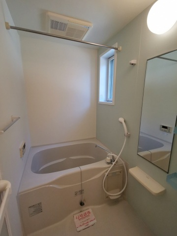 バス・シャワールーム　追炊きと乾燥機付き