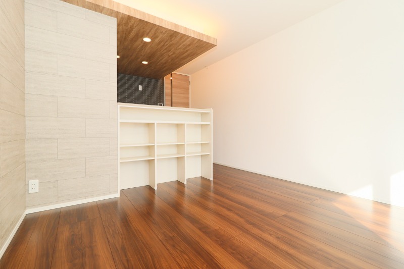 居室・リビング　図面と現状に相違がある場合には現状を優先