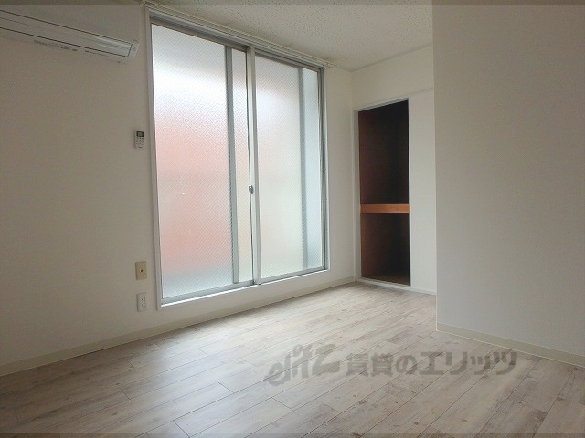 居室・リビング　洋室