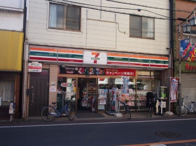 コンビニ　セブンイレブン大田区六郷土手駅前店（コンビニ）まで190m