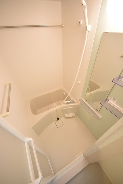 バス・シャワールーム　☆内見のご予約はタウンハウジングまで☆