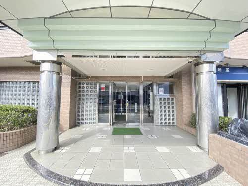 建物外観　エントランス