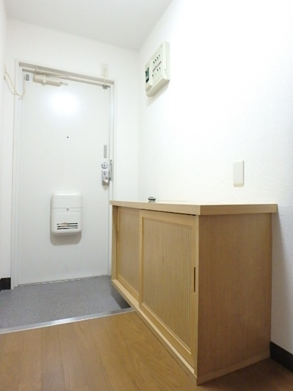 玄関　図面と現状に相違がある場合には現状を優先