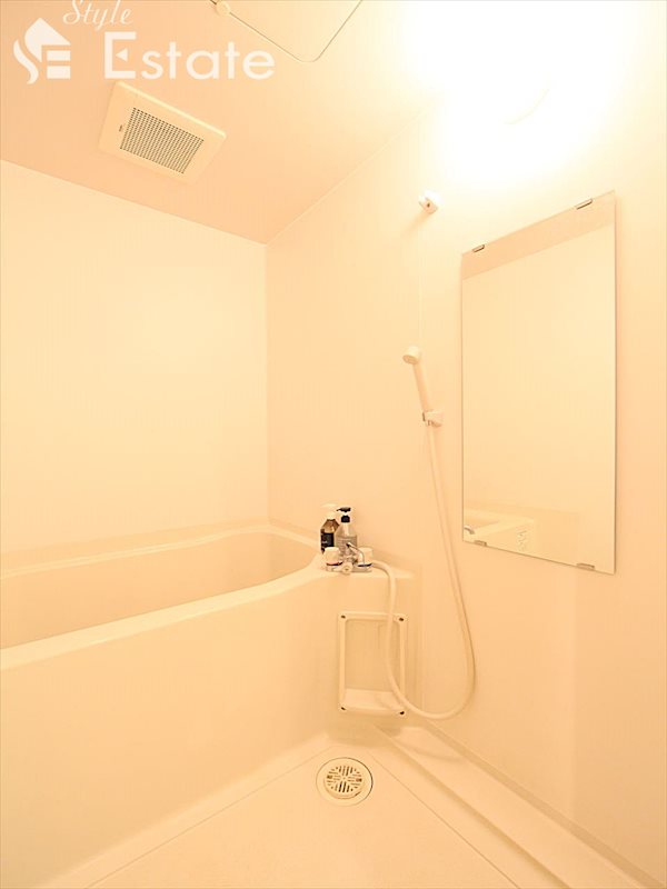 バス・シャワールーム　バスルーム