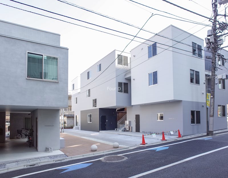 ロビー　★見学予約受付中★