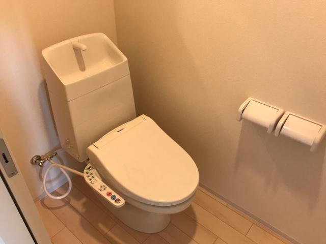 トイレ　トイレ