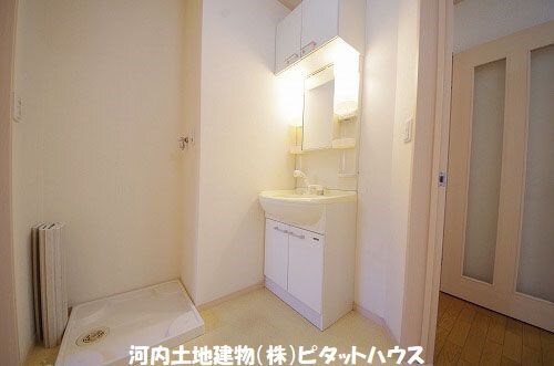 洗面設備　洗髪洗面化粧台※反転室内