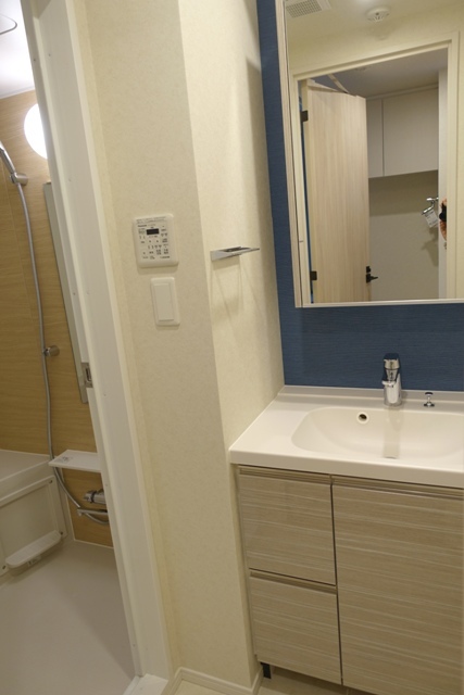 洗面設備　※写真は同タイプ住戸です。